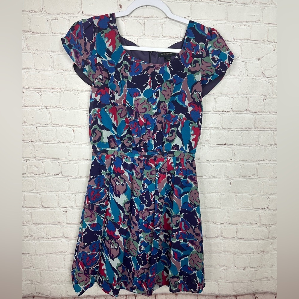 Banana Republic Size 0 Multicolor Floral Short Sleeve Bubble Dress Office Work
